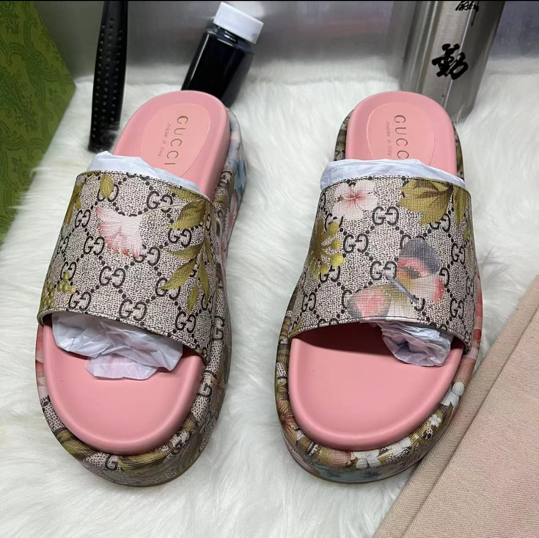 GG #Slippers