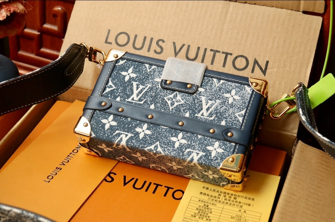 LV #MiniTrunk