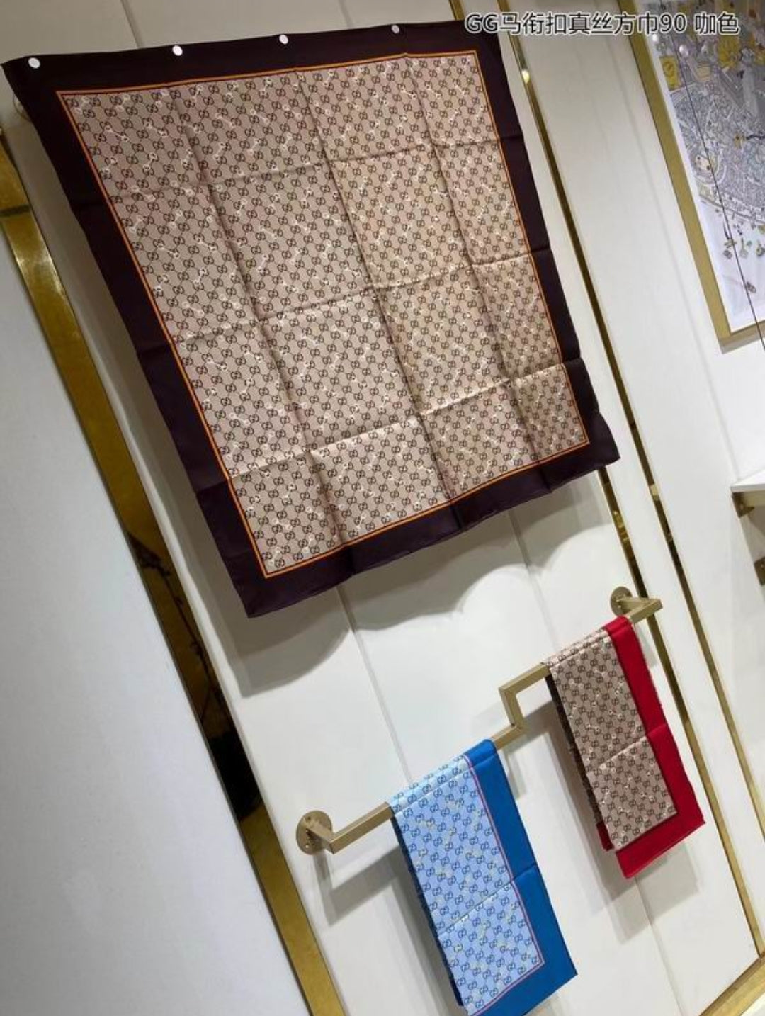 GG #SilkScarf