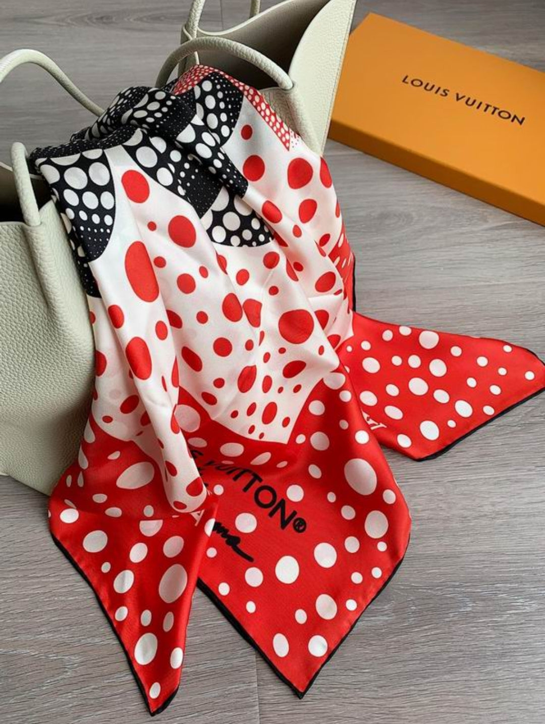 LV #SilkScarf