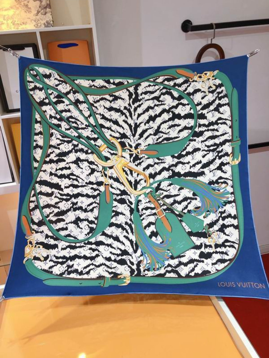 LV #SilkScarf