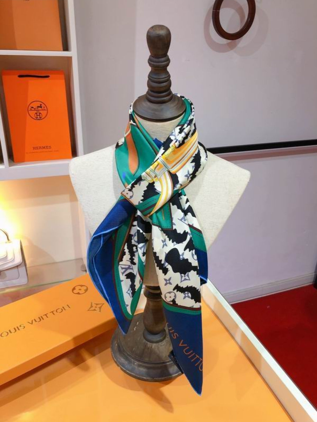 LV #SilkScarf