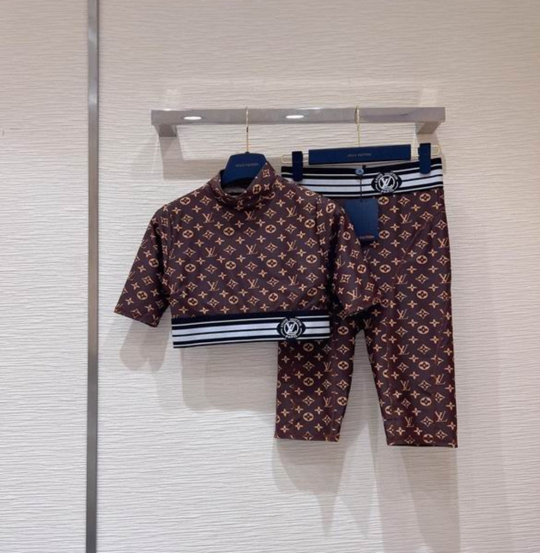 LV #YogaShortsSet