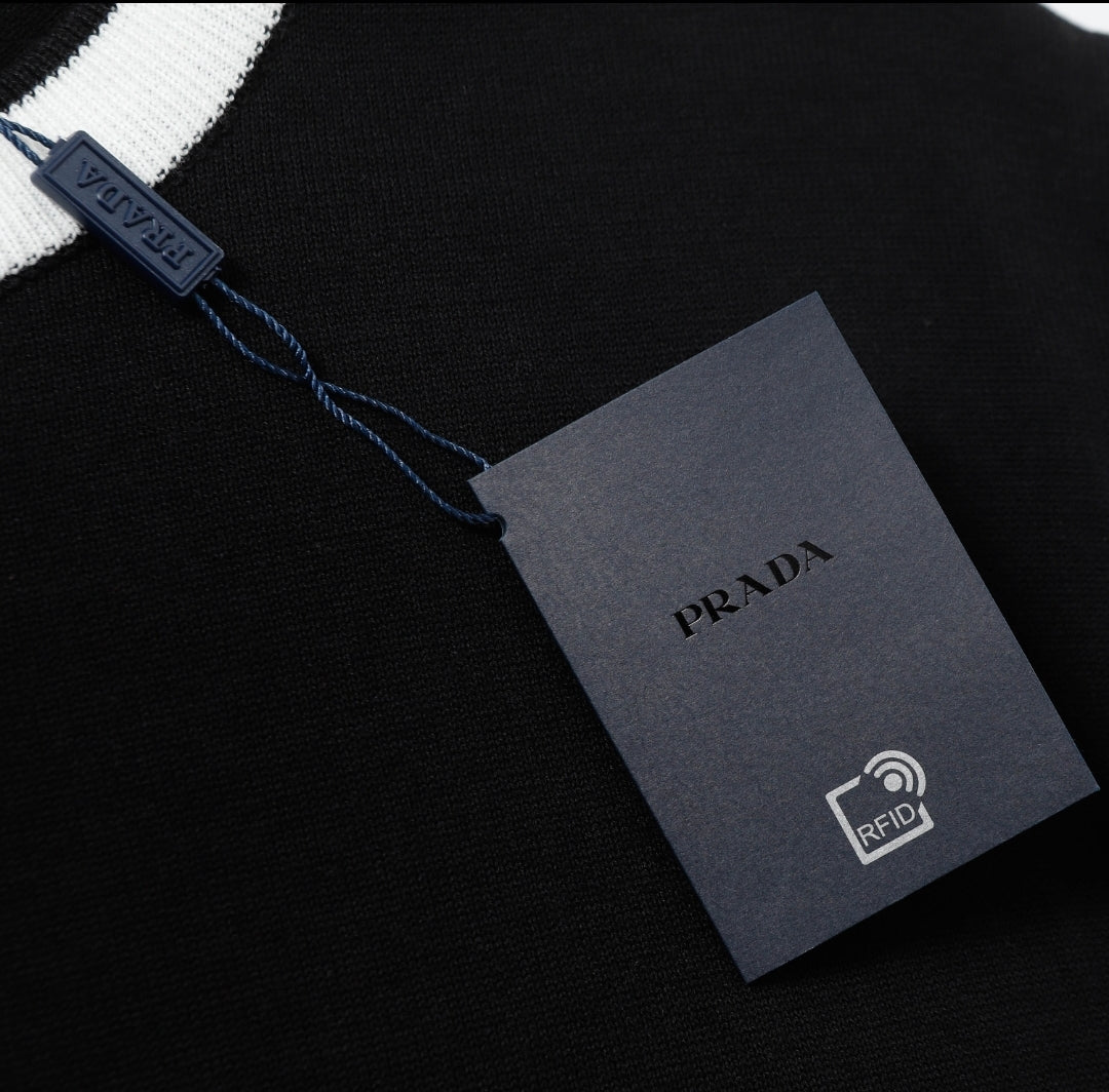 PRd #Triangle Sweater Shirt