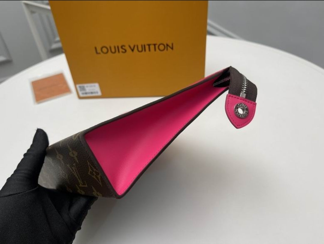 LV #Voyage MM