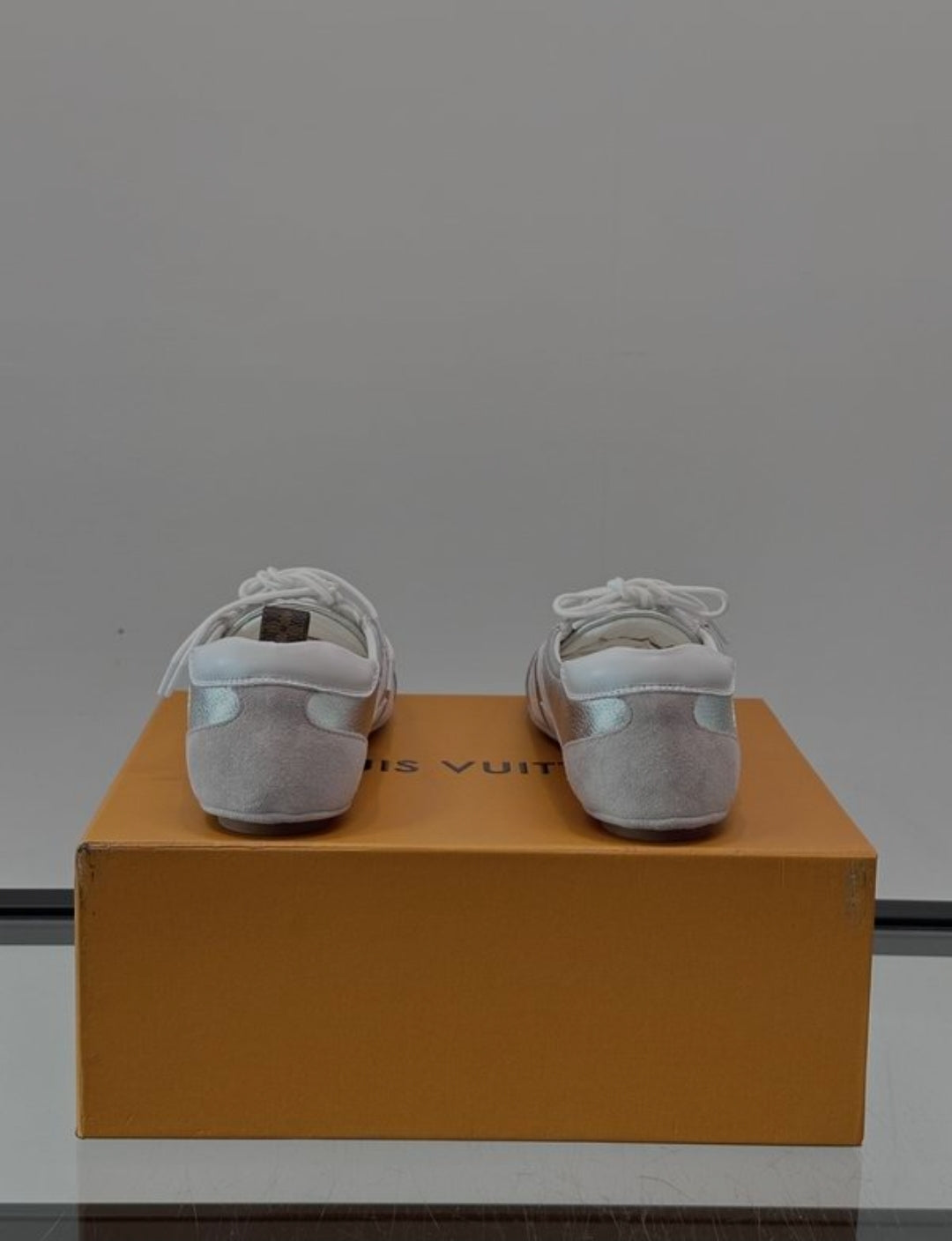 LV #Sneakerina
