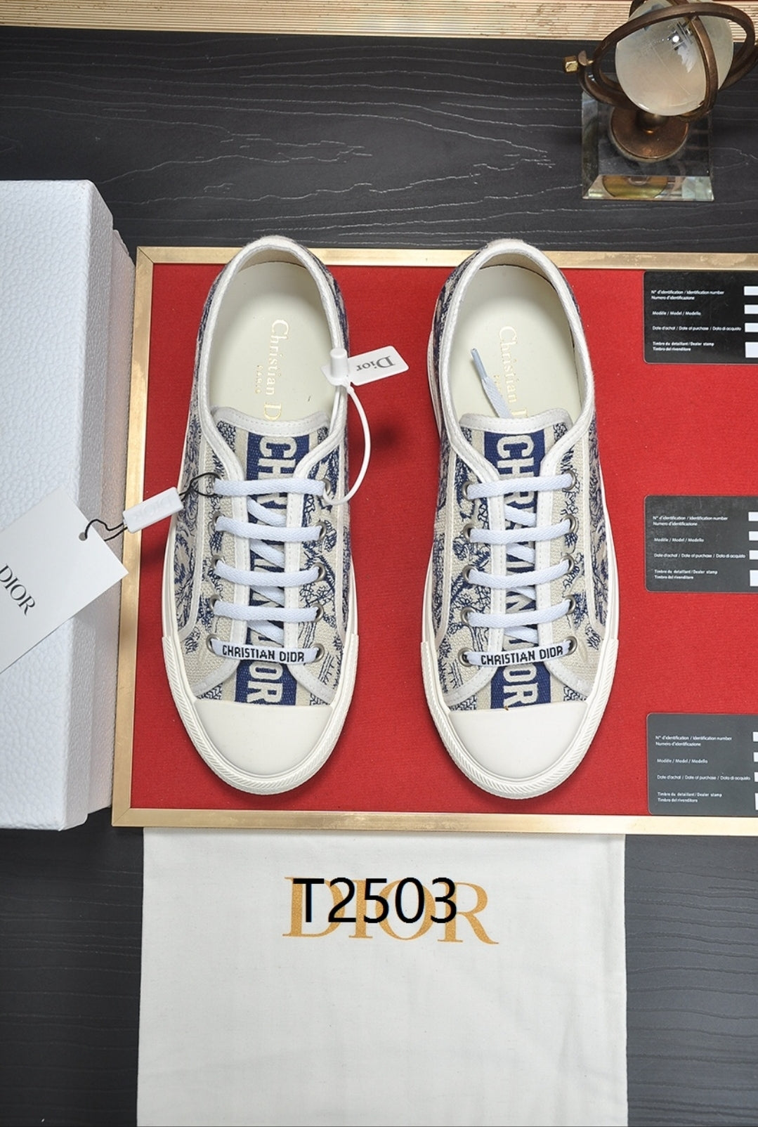CD #Walk'n Sneaker