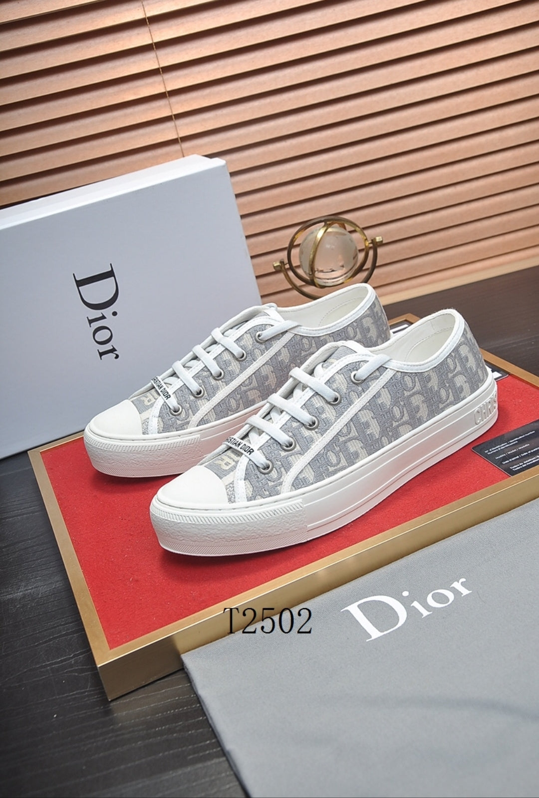 CD #Walk'n Sneaker