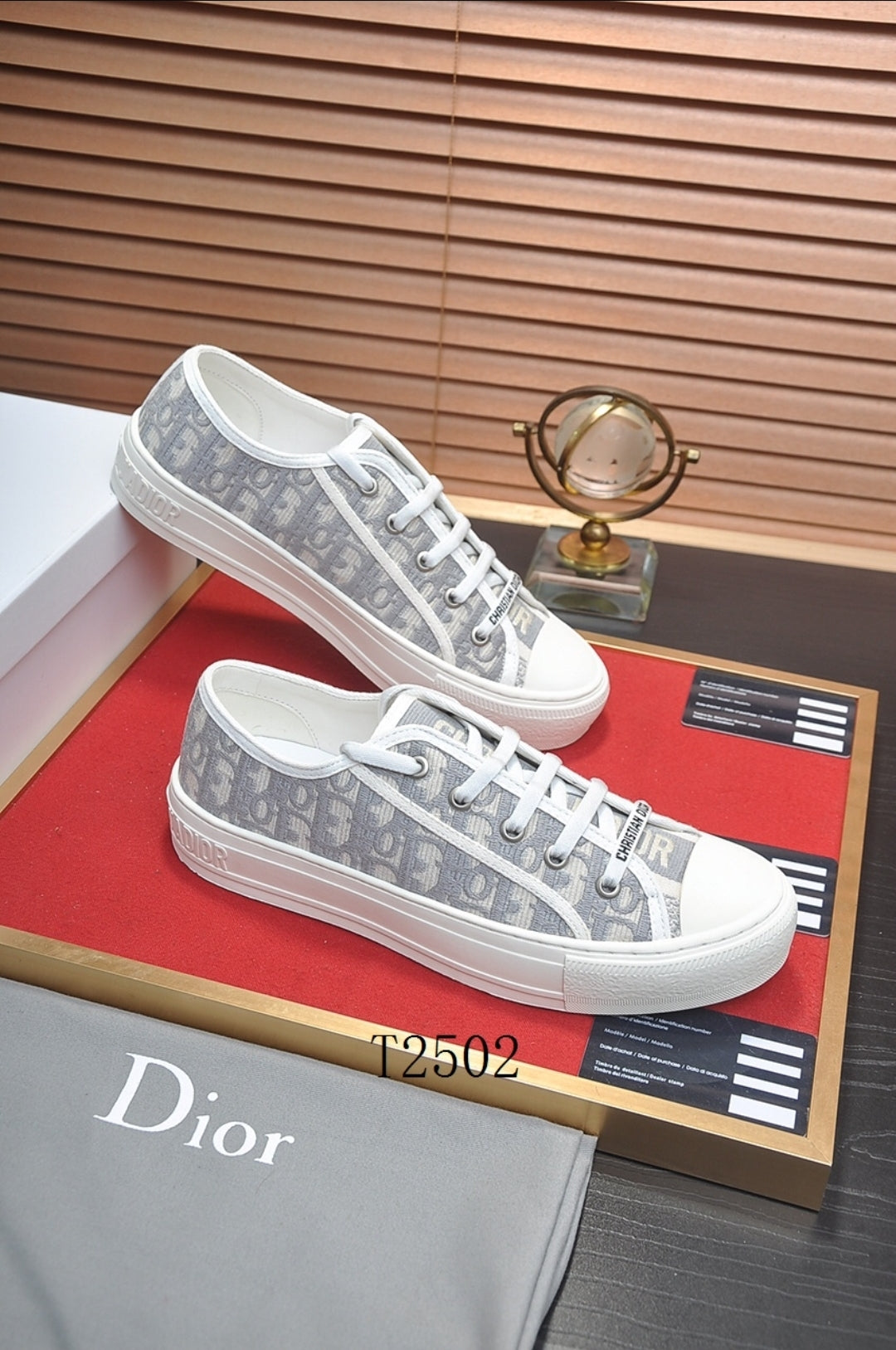 CD #Walk'n Sneaker