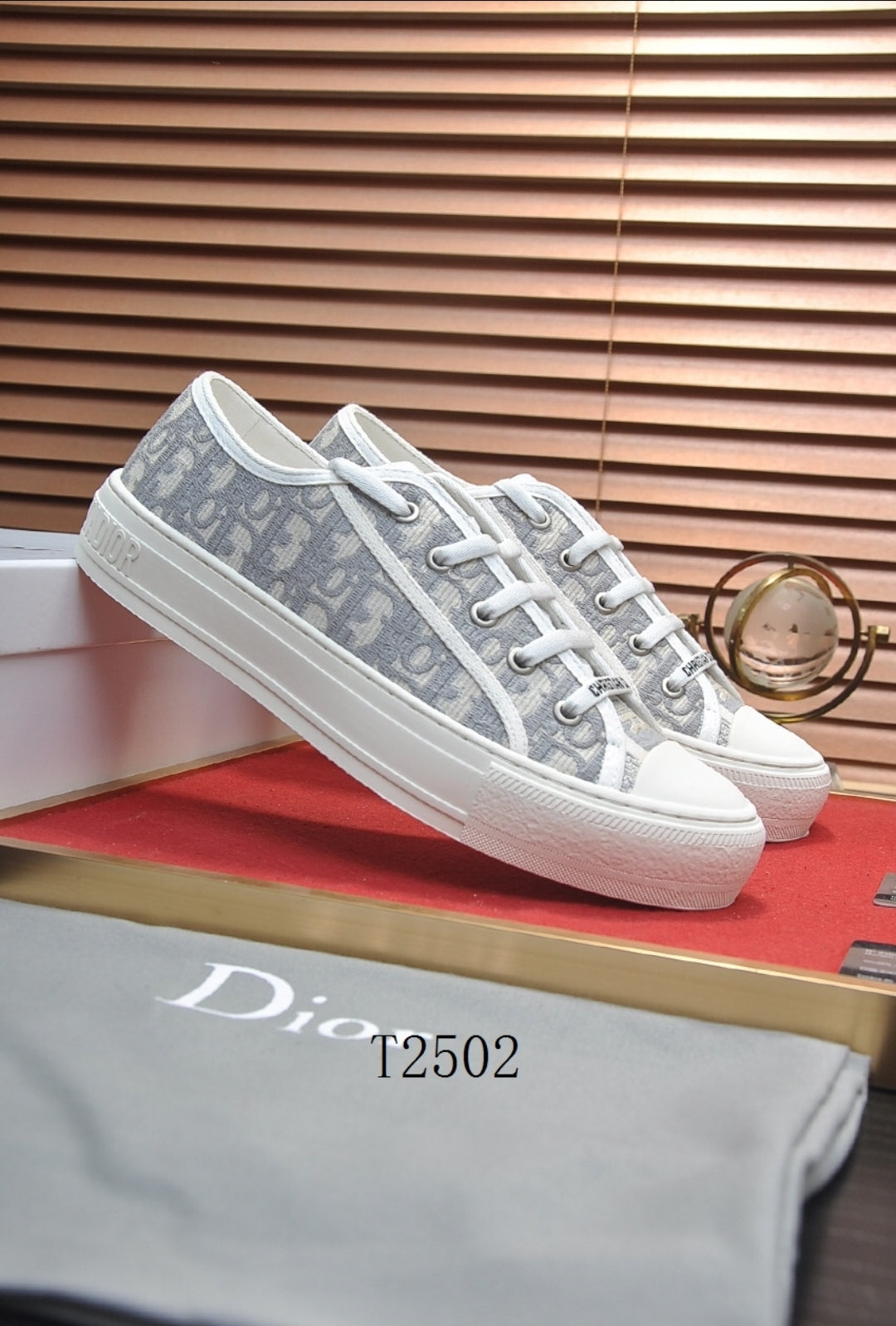 CD #Walk'n Sneaker