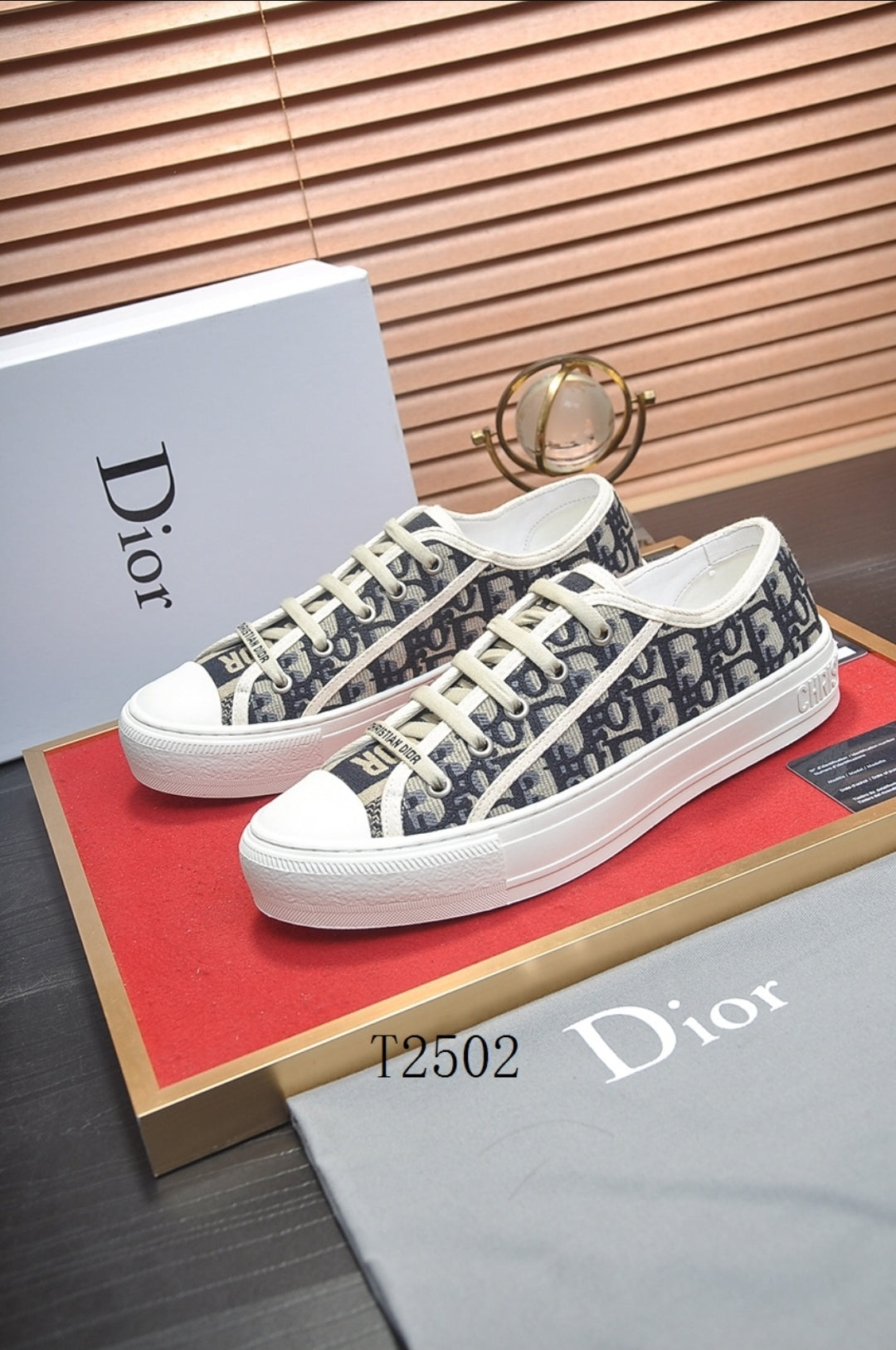 CD #Walk'n Sneaker