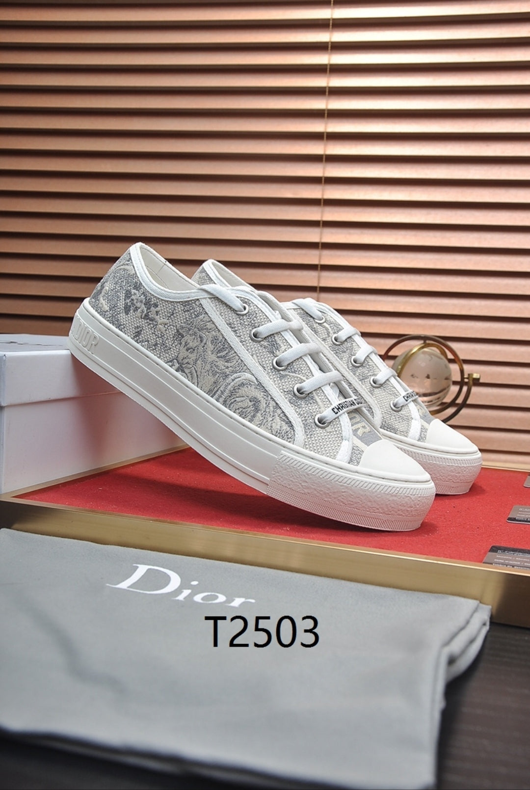 CD #Walk'n Sneaker