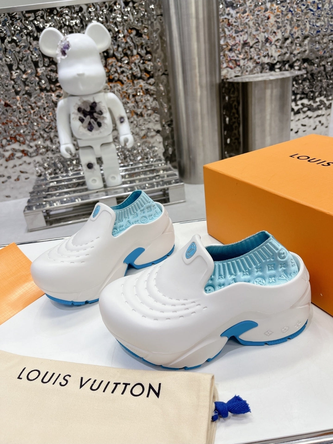 LV #Shark Clogs (women)
