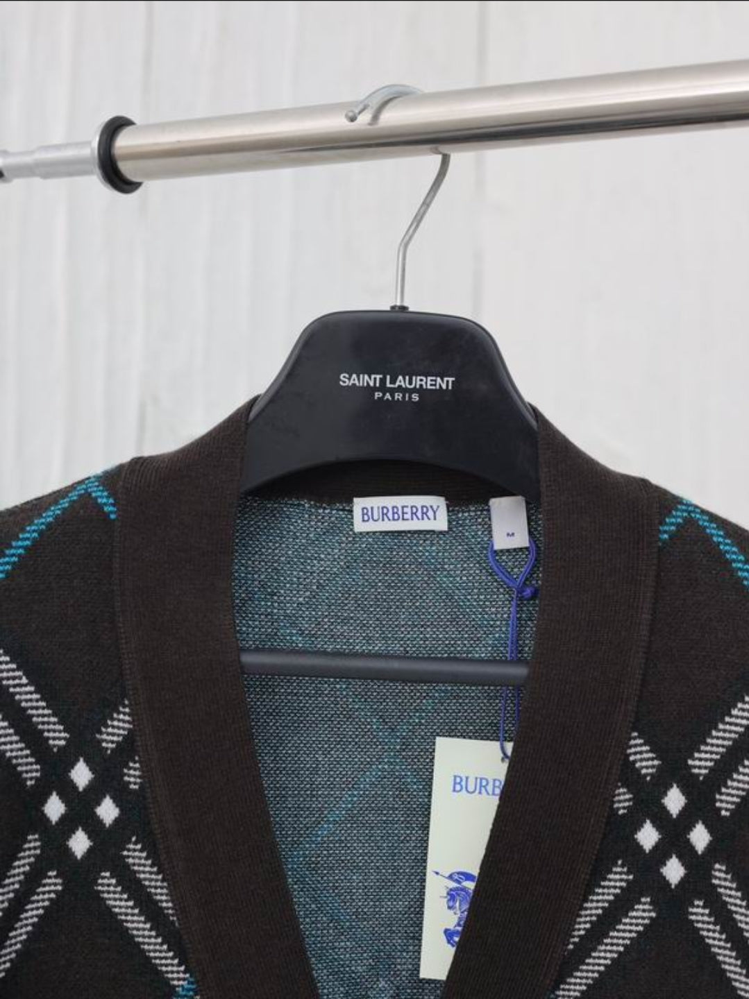 Bur #V-Neck Cardigan