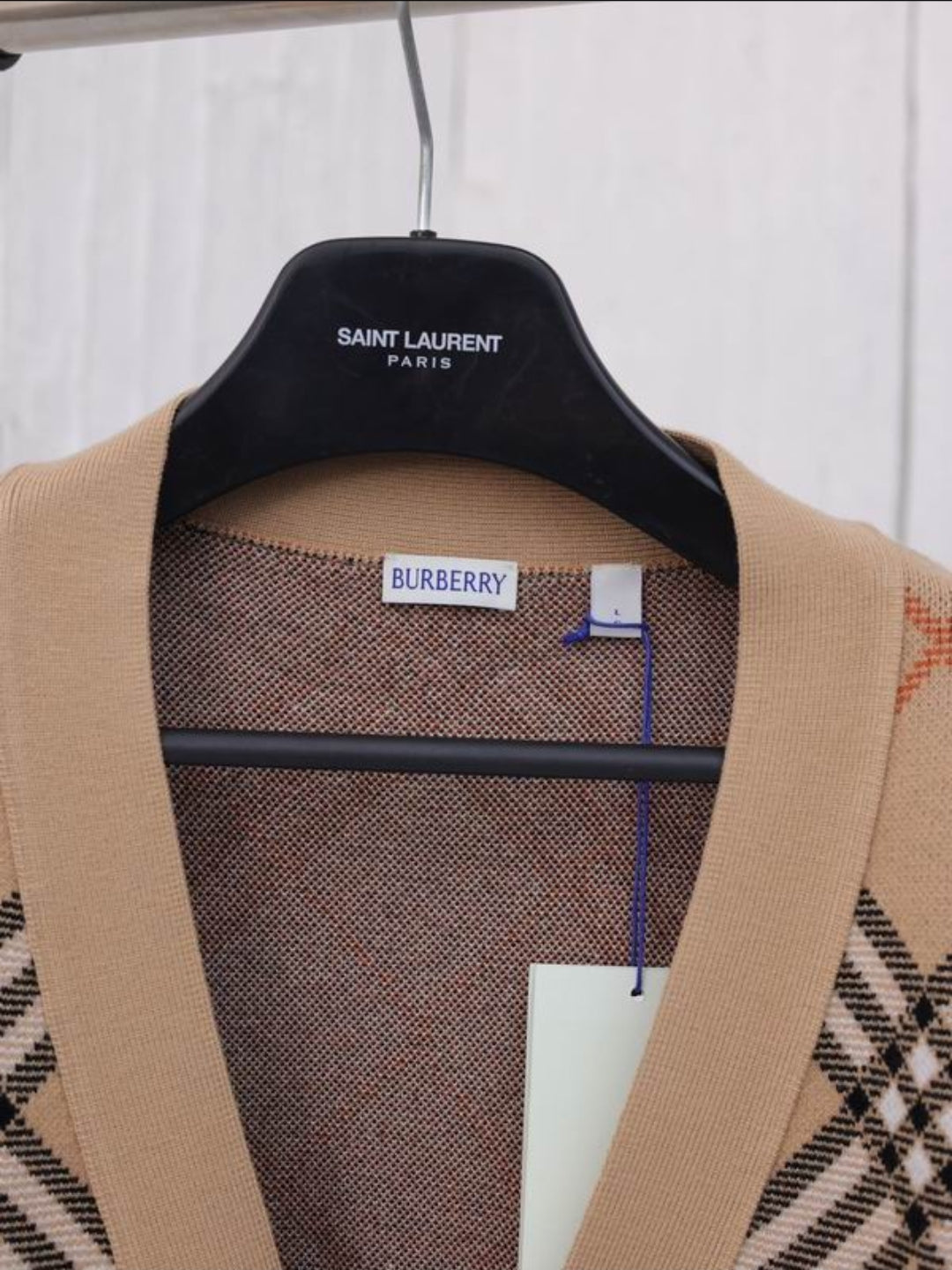 Bur #V-Neck Cardigan