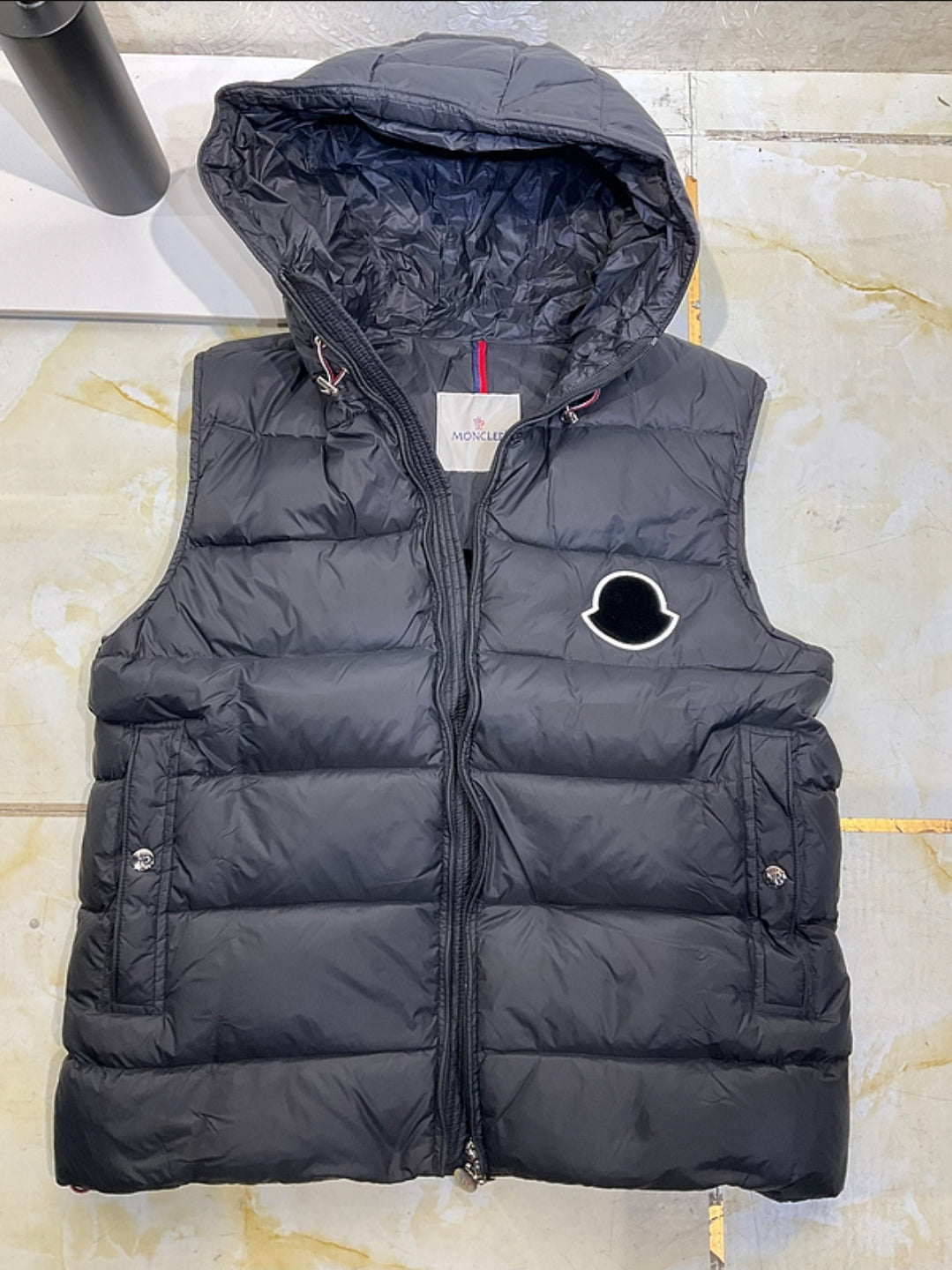 MC #Hooded Vanoise