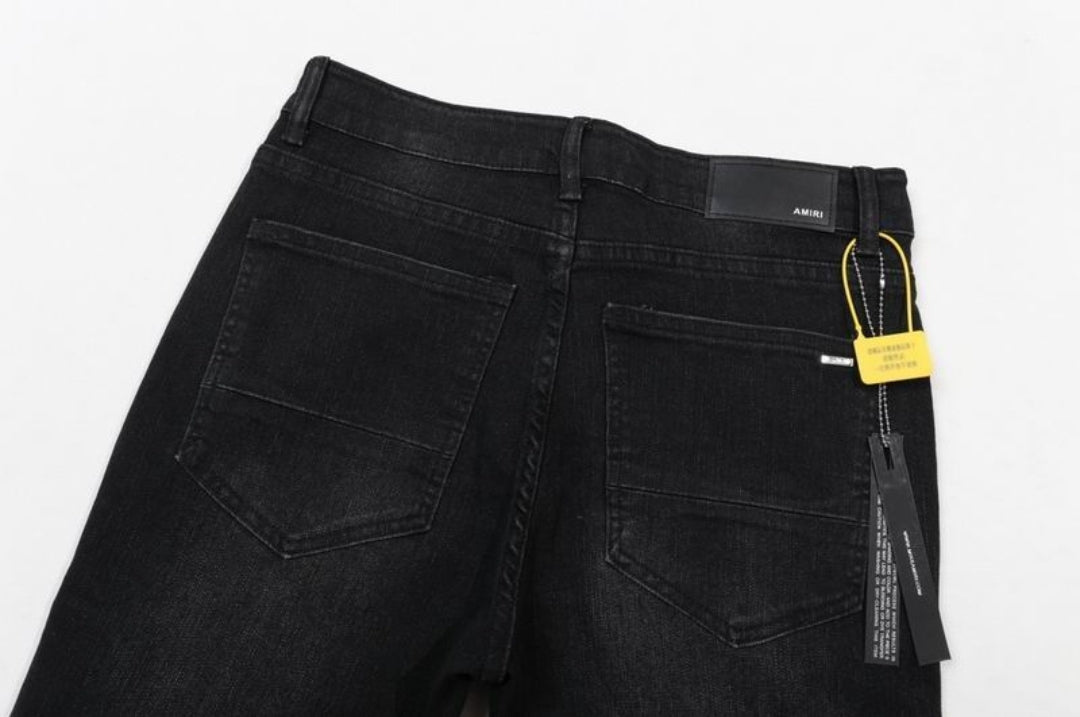 Ari #Boucle Thrasher Jeans