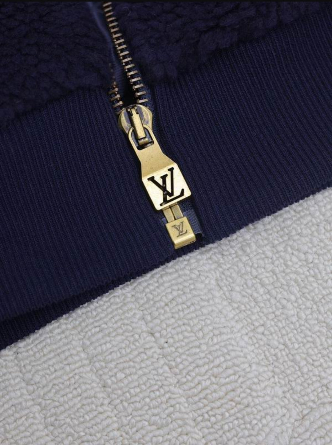 LV #Fleece Blouson
