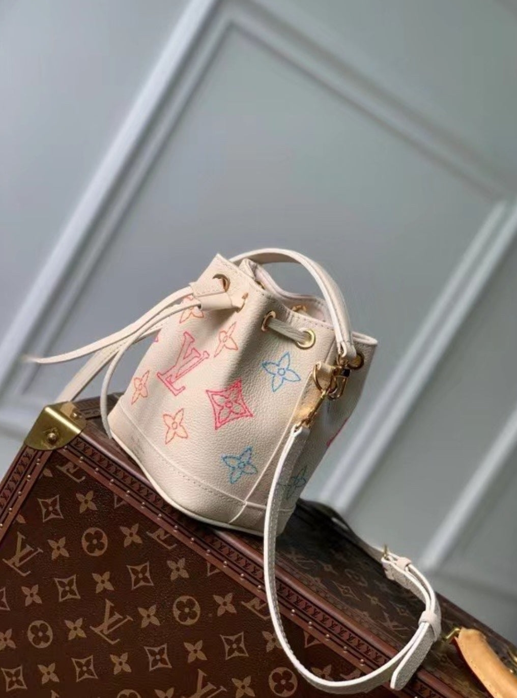 LV #NanoNoe
