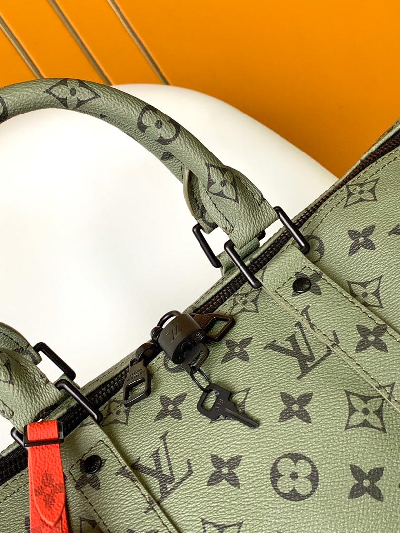 LV #Duffle