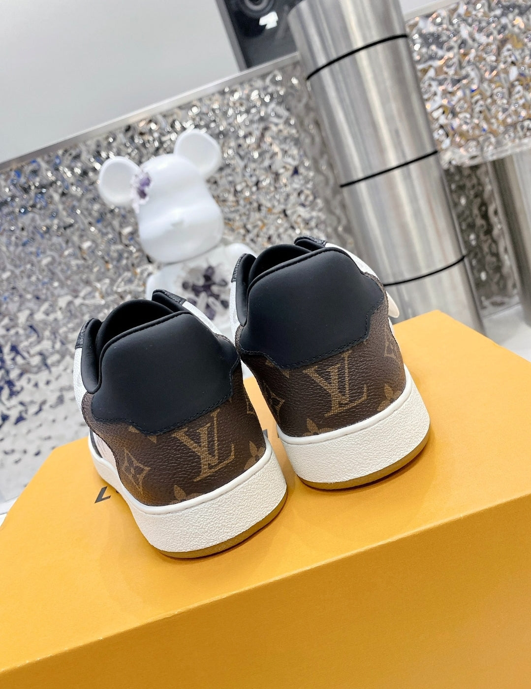 LV #Sneaker