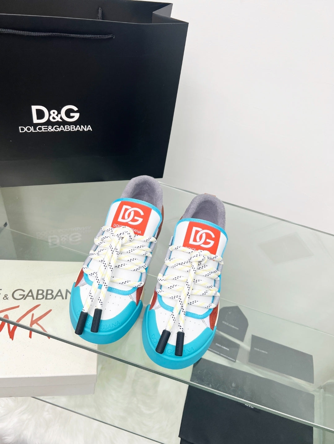 DG #Sneaker