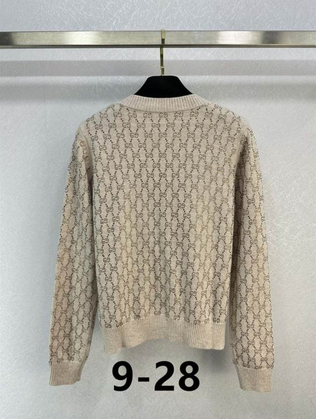 GG #Sweater