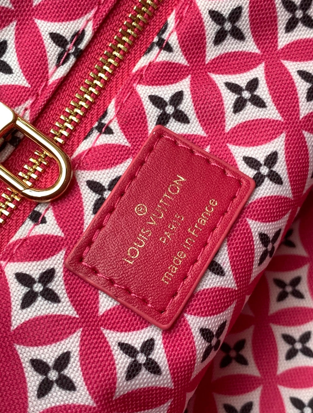 LV #OnTheGo