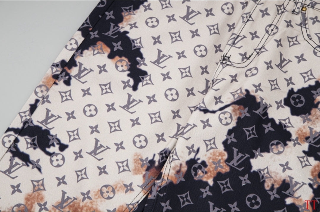 LV #Monogram