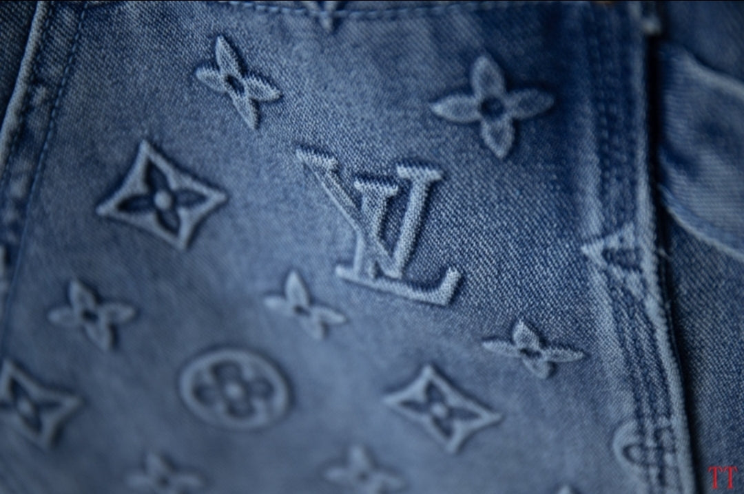 LV #DenimShorts