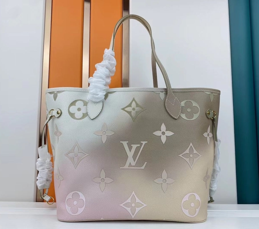 LV #NeverFull