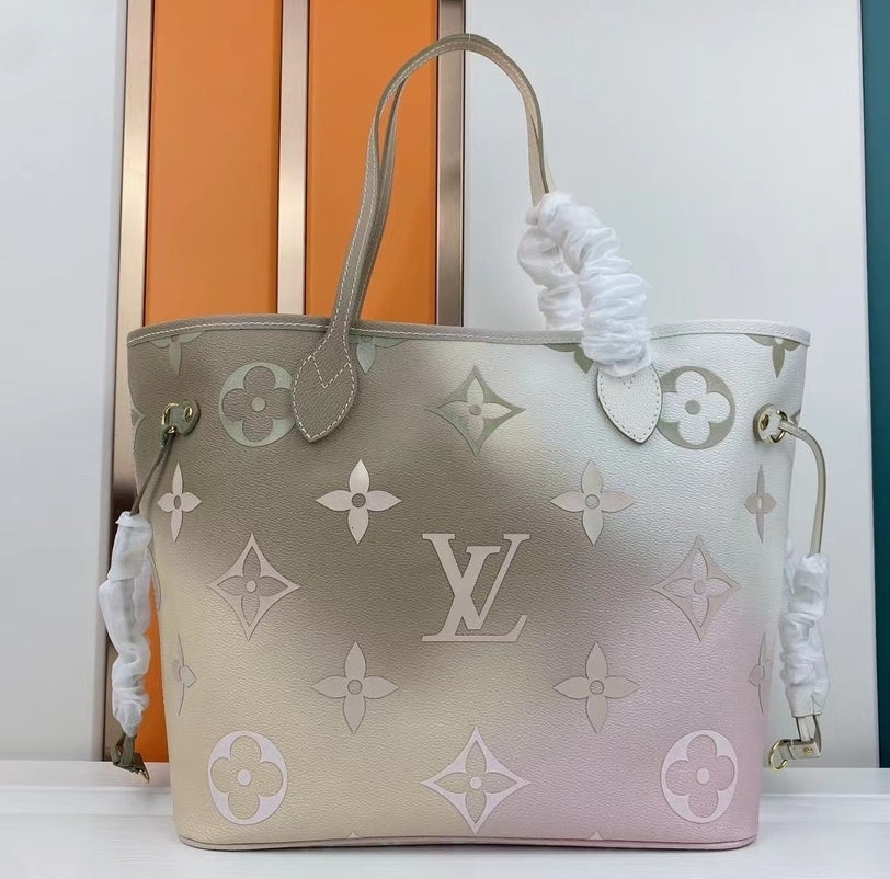 LV #NeverFull