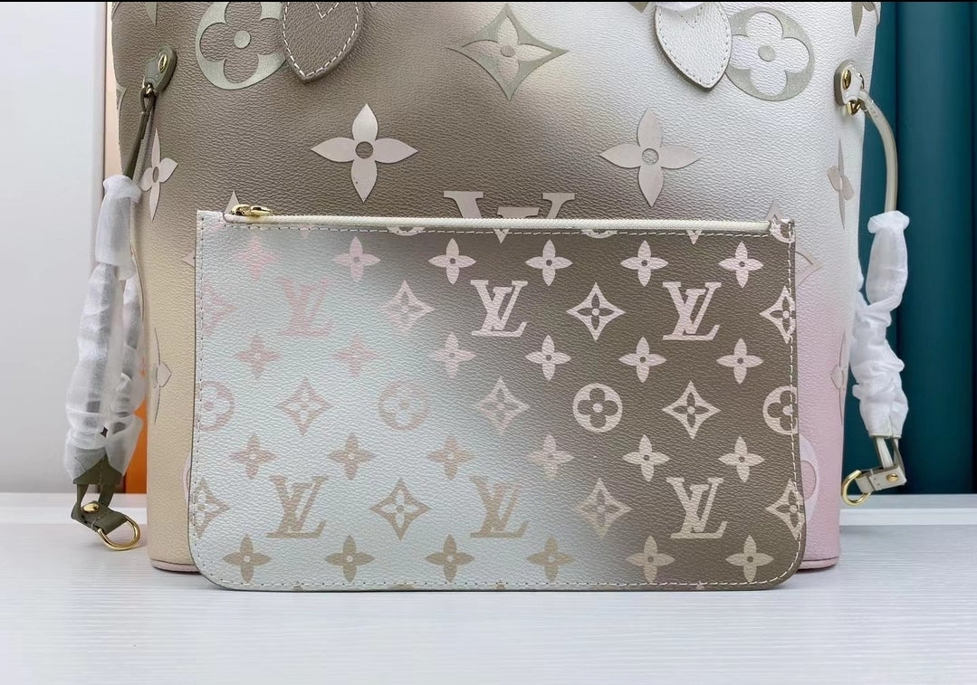 LV #NeverFull