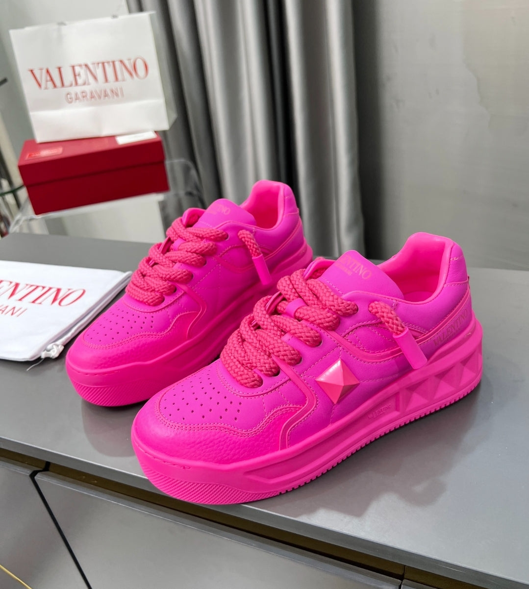 VL #Sneakers (Male/Female)