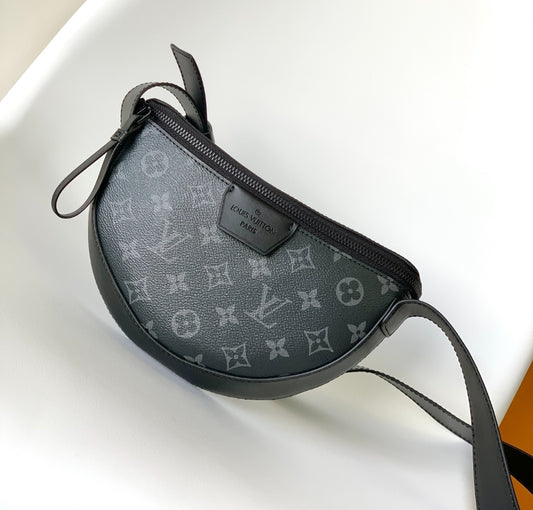 LV #MoonCrossbody