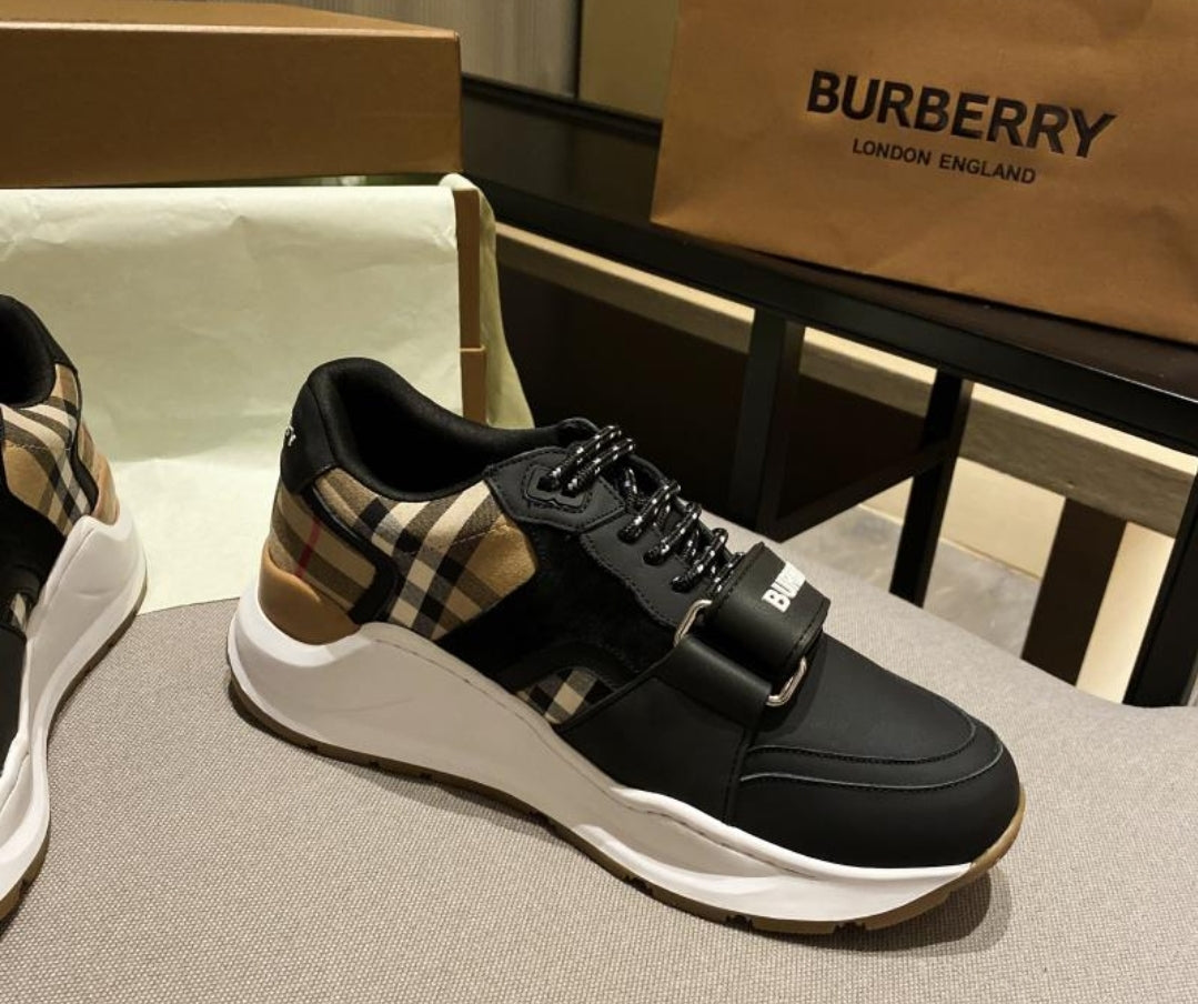 Bur #Sneaker