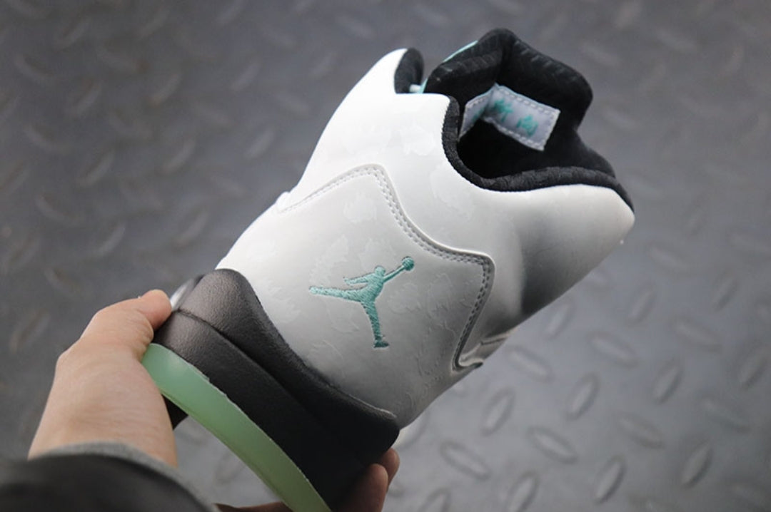 AJ #IslandGreen Retro5