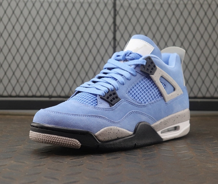 AJ #UniversityBlue Retro4