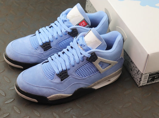 AJ #UniversityBlue Retro4