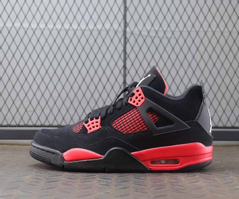 AJ #RedThunder Retro4