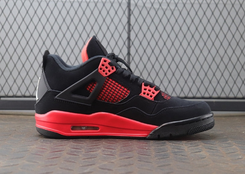 AJ #RedThunder Retro4