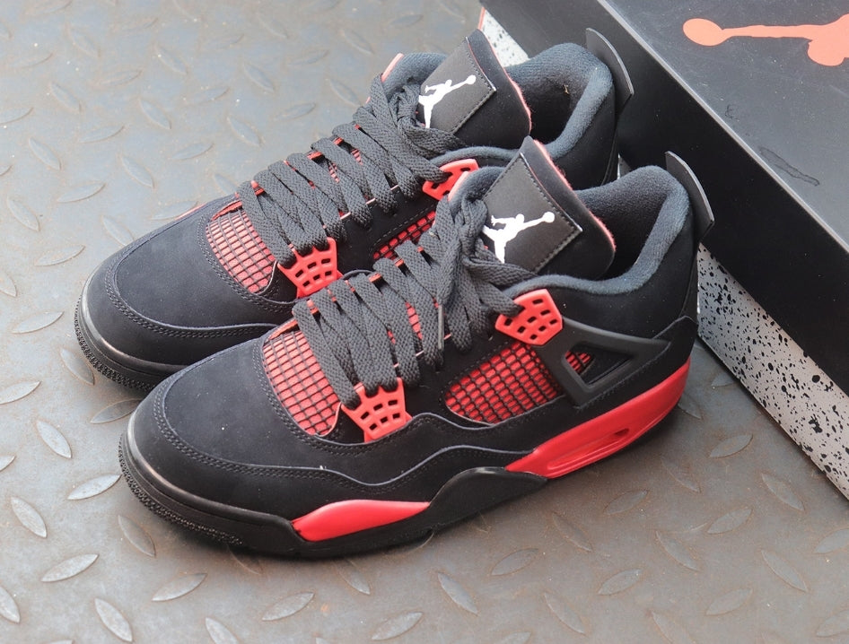 AJ #RedThunder Retro4