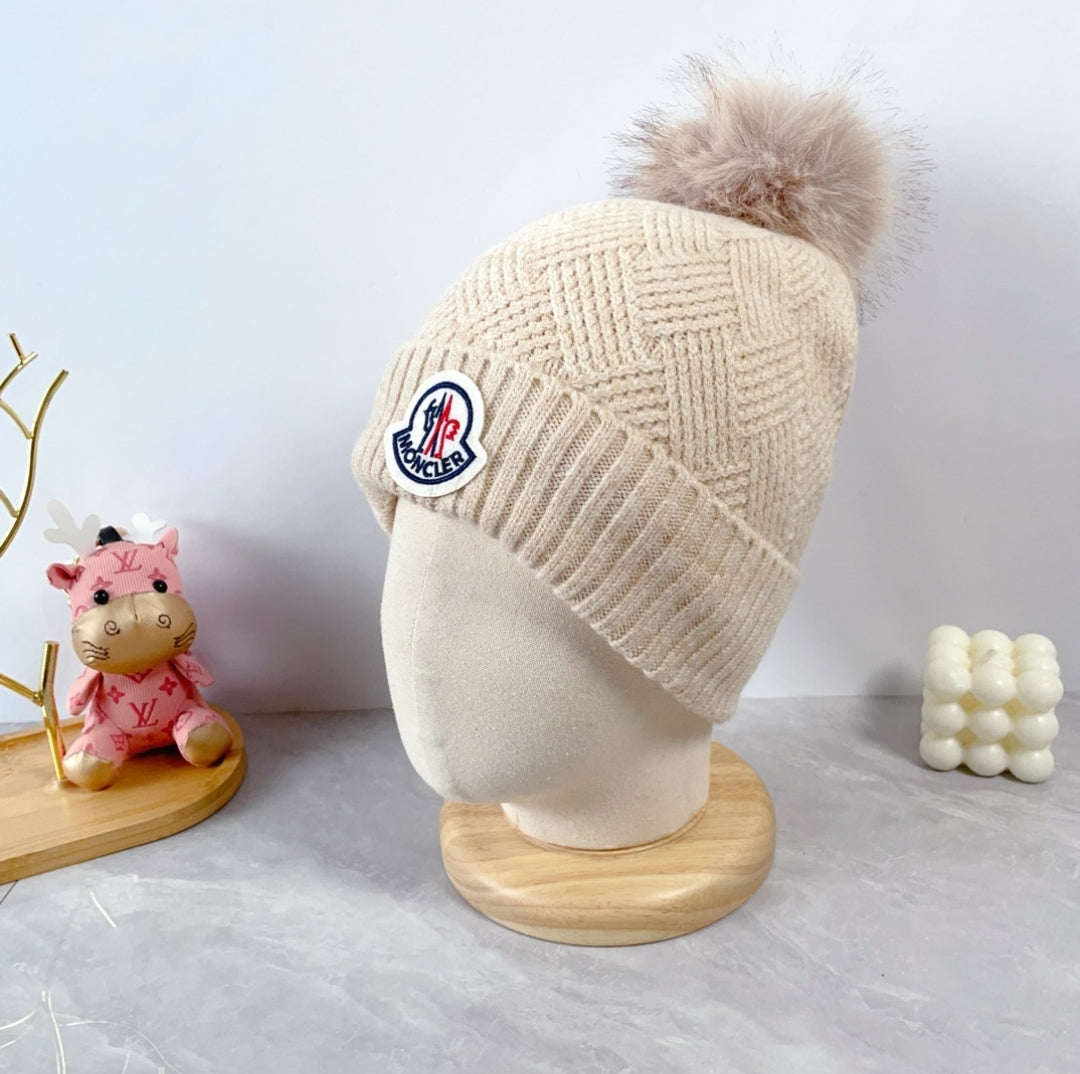 MC #PomBeanie (3Colors)