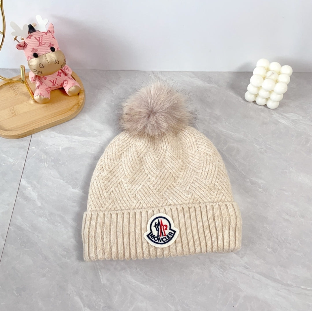 MC #PomBeanie (3Colors)