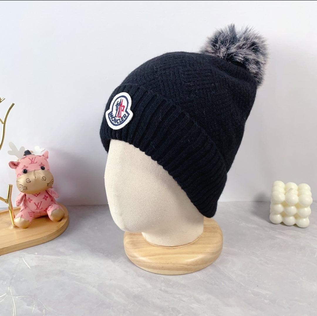 MC #PomBeanie (3Colors)