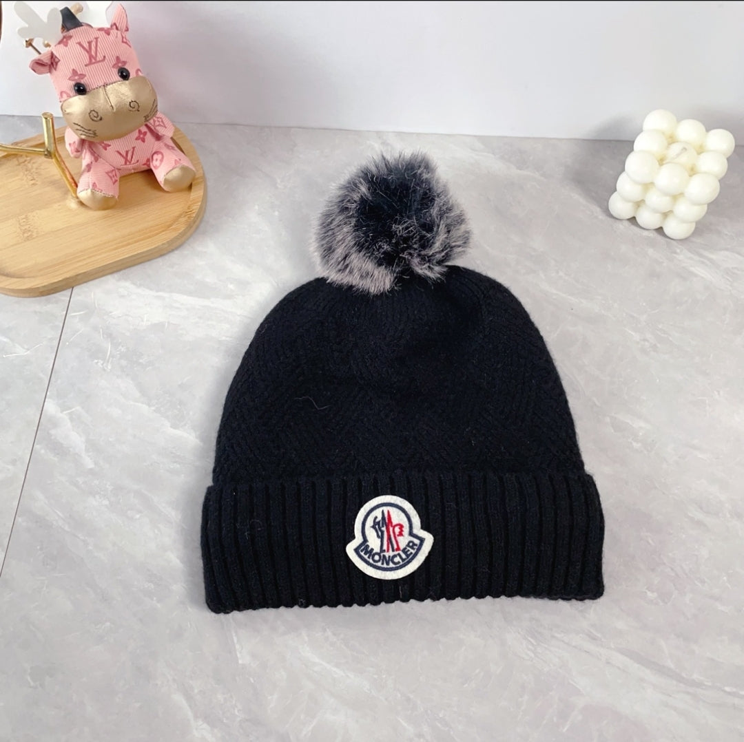 MC #PomBeanie (3Colors)