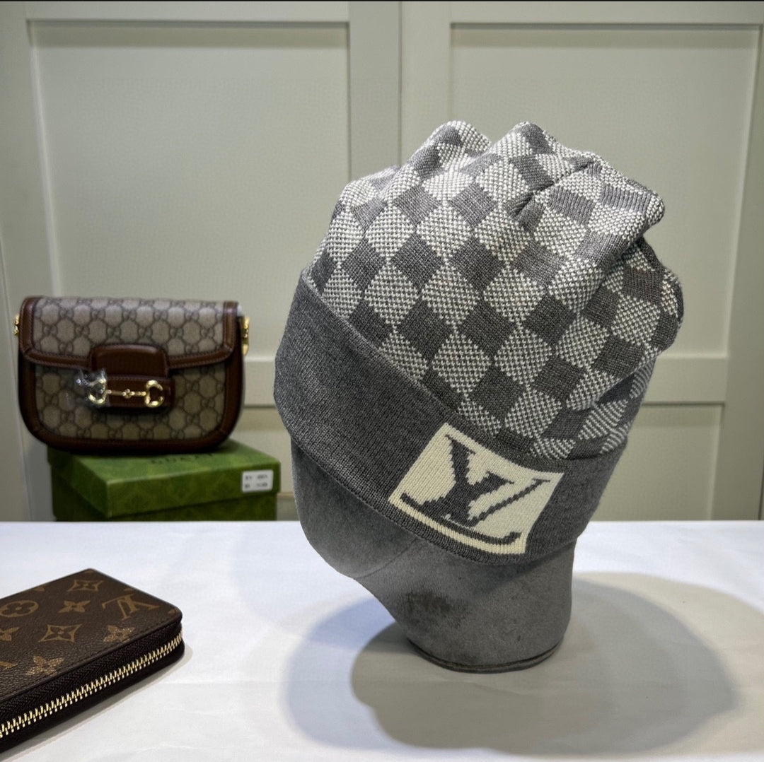 LV #BigLogoBeanie