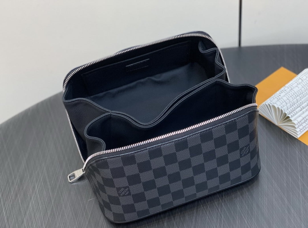 LV #Toiletry Bag