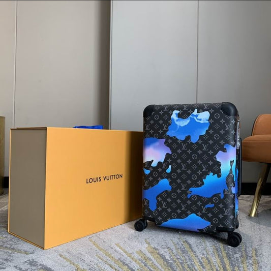 LV #Horizon Luggage