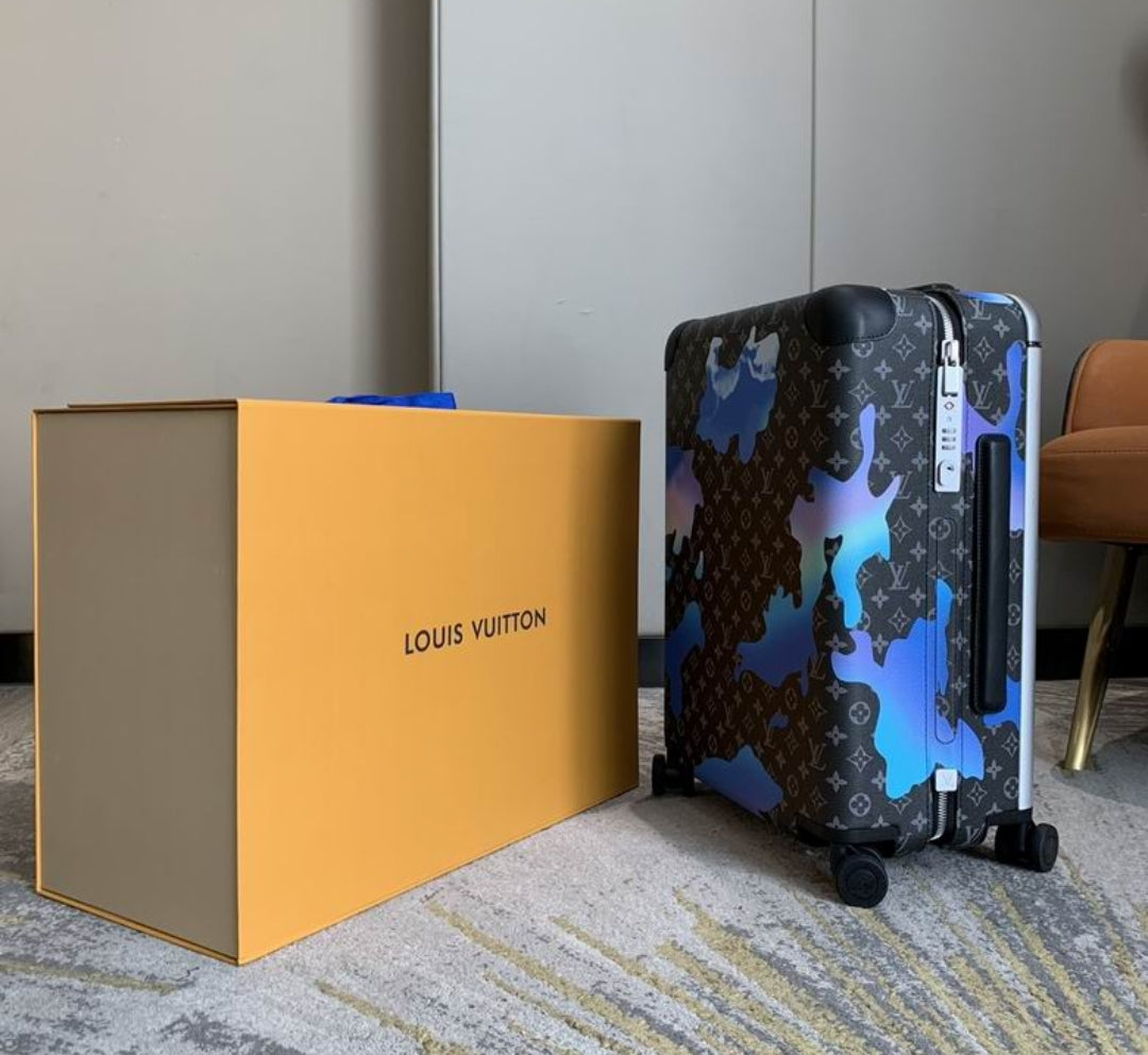 LV #Horizon Luggage